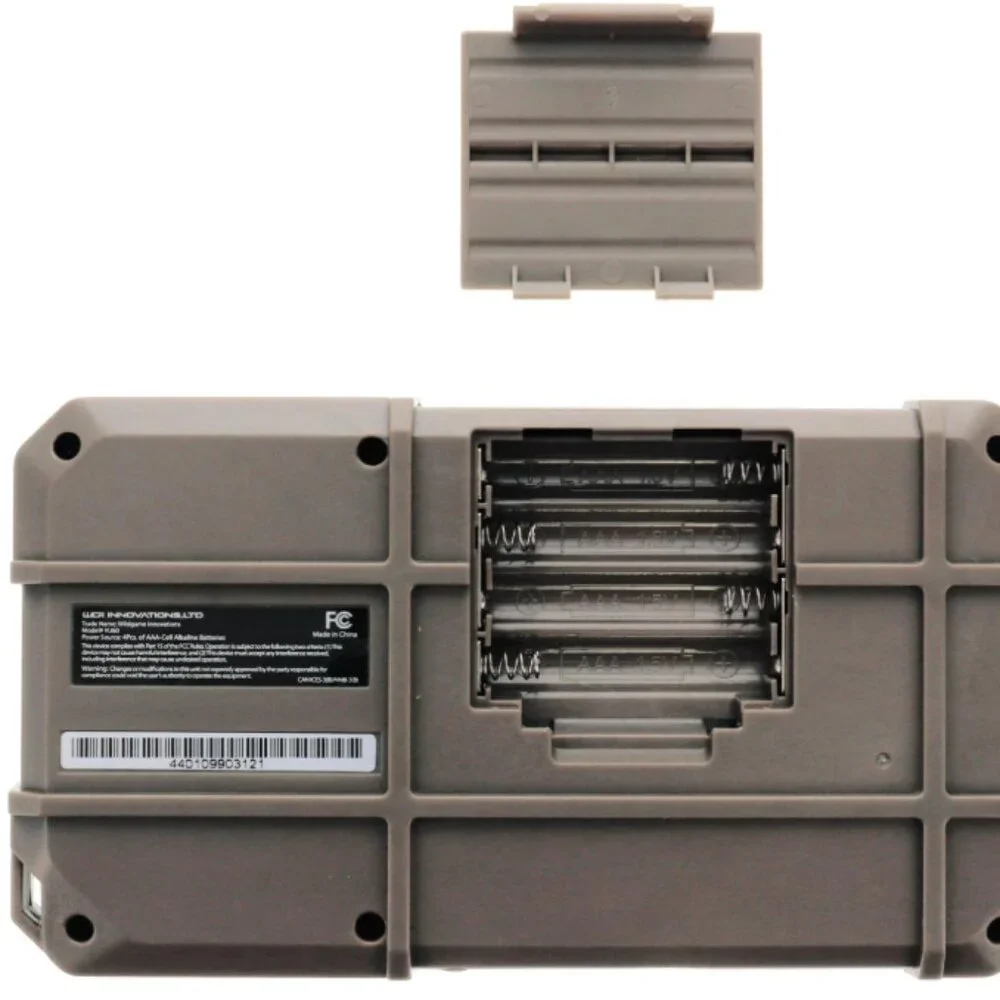 WILDGAME INNOVATIONS Trail Pad Swipe VU60 SD Card Viewer Batteries & 2 SD Cards